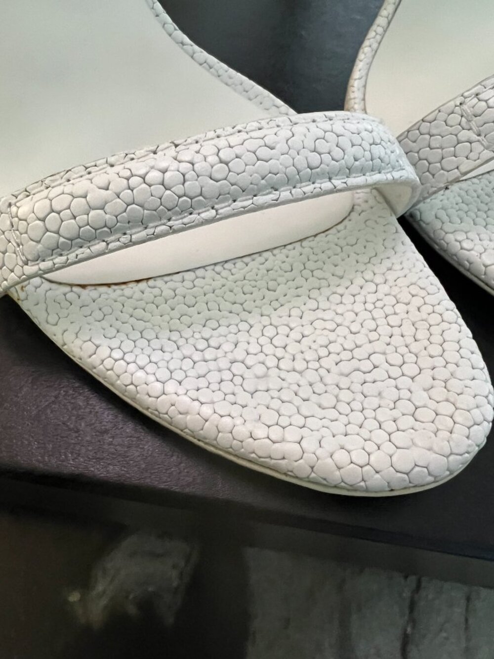 Alexander Wang Antonia White Leather Sandals - Picture 4 of 11